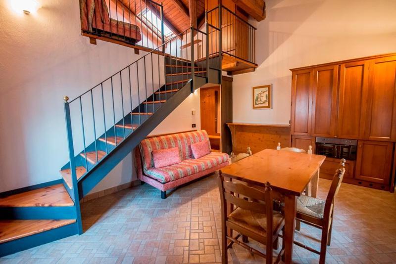 Ristorante Albergo Da Maurizio Cravanzana Eksteriør billede