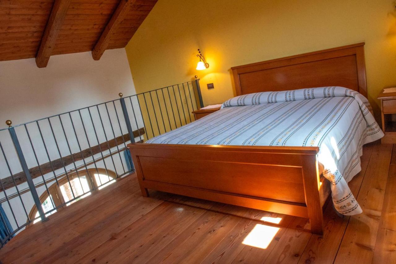 Ristorante Albergo Da Maurizio Cravanzana Eksteriør billede