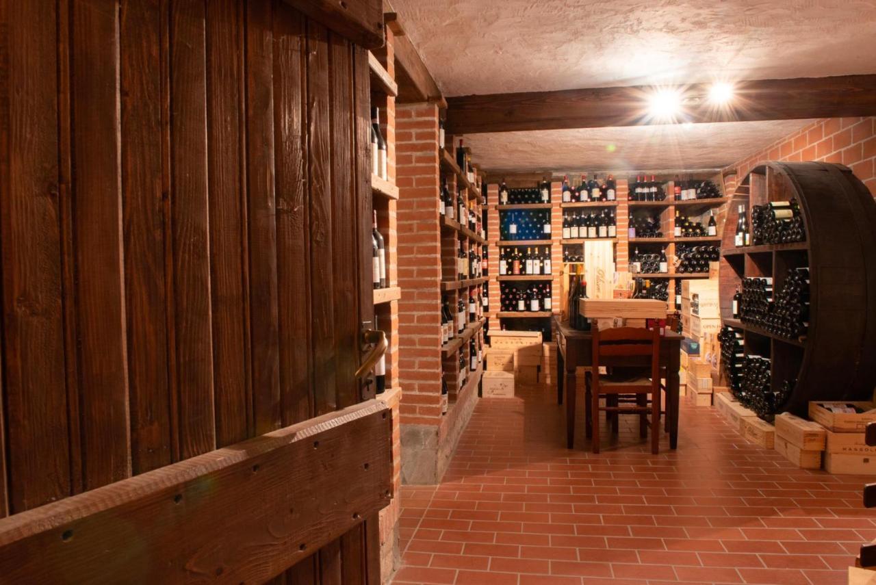 Ristorante Albergo Da Maurizio Cravanzana Eksteriør billede