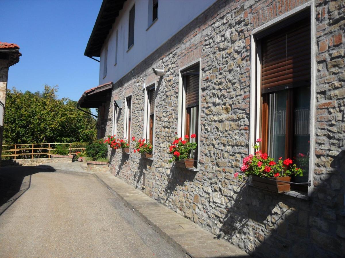 Ristorante Albergo Da Maurizio Cravanzana Eksteriør billede
