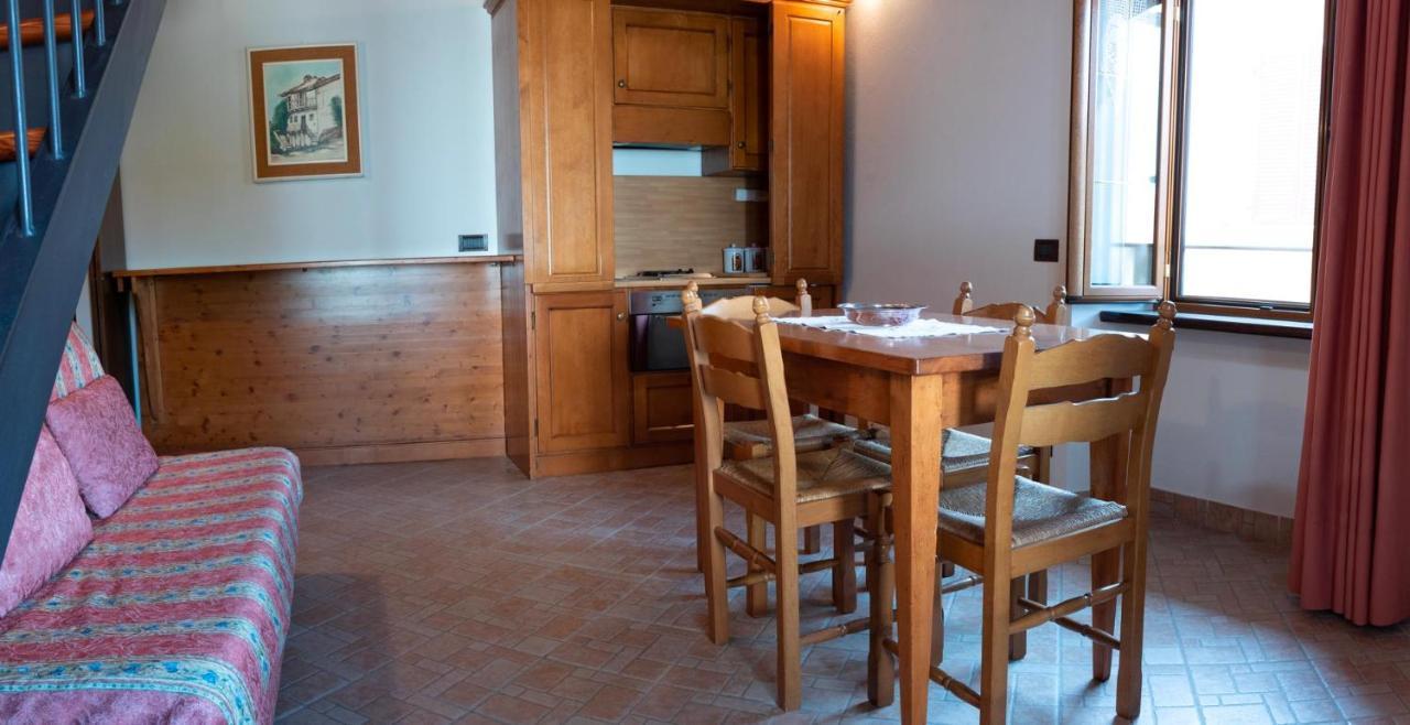 Ristorante Albergo Da Maurizio Cravanzana Eksteriør billede