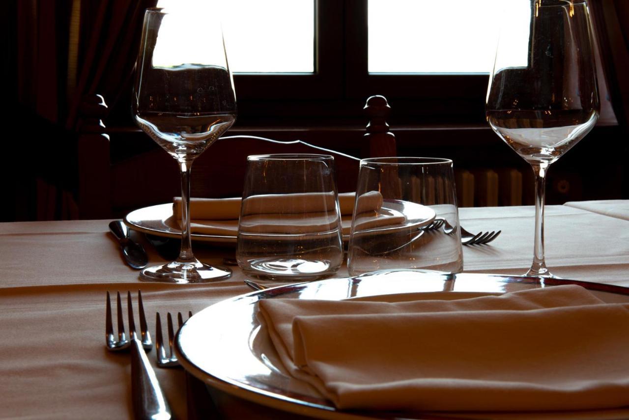 Ristorante Albergo Da Maurizio Cravanzana Eksteriør billede